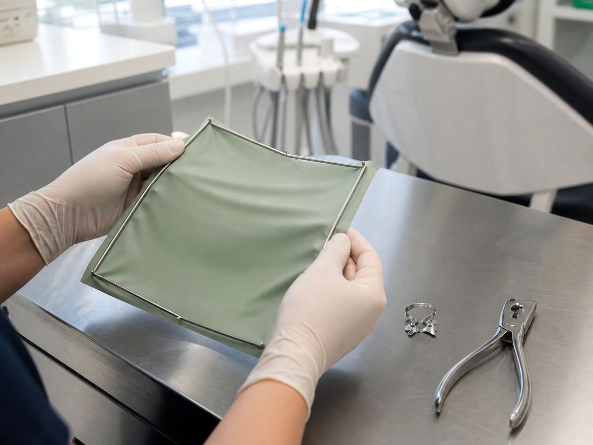 Rubber dam isolation prepared for precise root canal finishing — Yonsei The Strong Dental Clinic
