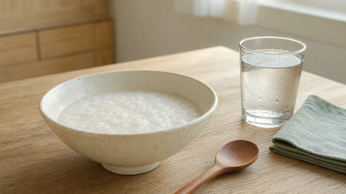 연세더튼튼치과가 안내하는 구내염 시 자극 적은 식사와 물 한 잔